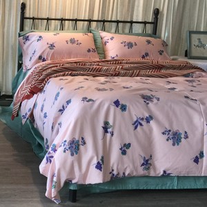 【挪威森林】100%精梳純棉四件式雙人床包被套組_手繪設計_紫羅蘭(雙
